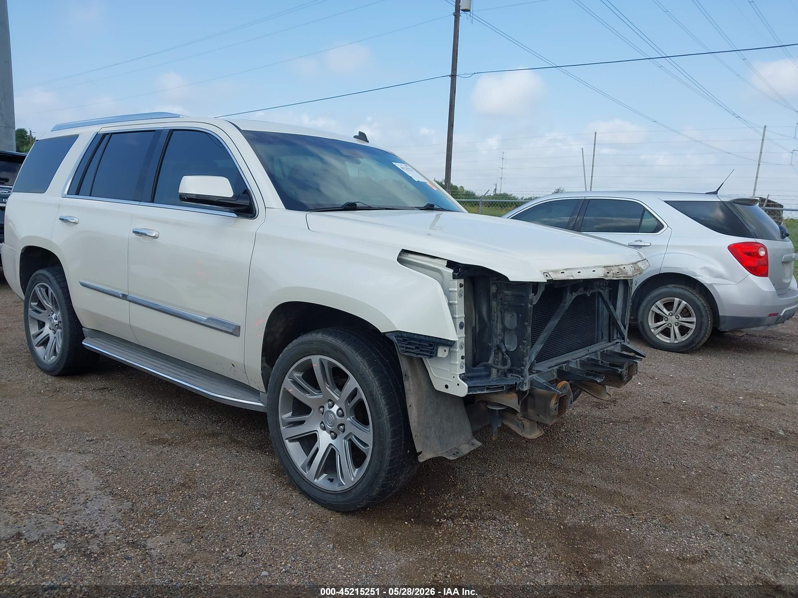 2015 Cadillac Escalade Luxury White vin: 1GYS3BKJ1FR181075