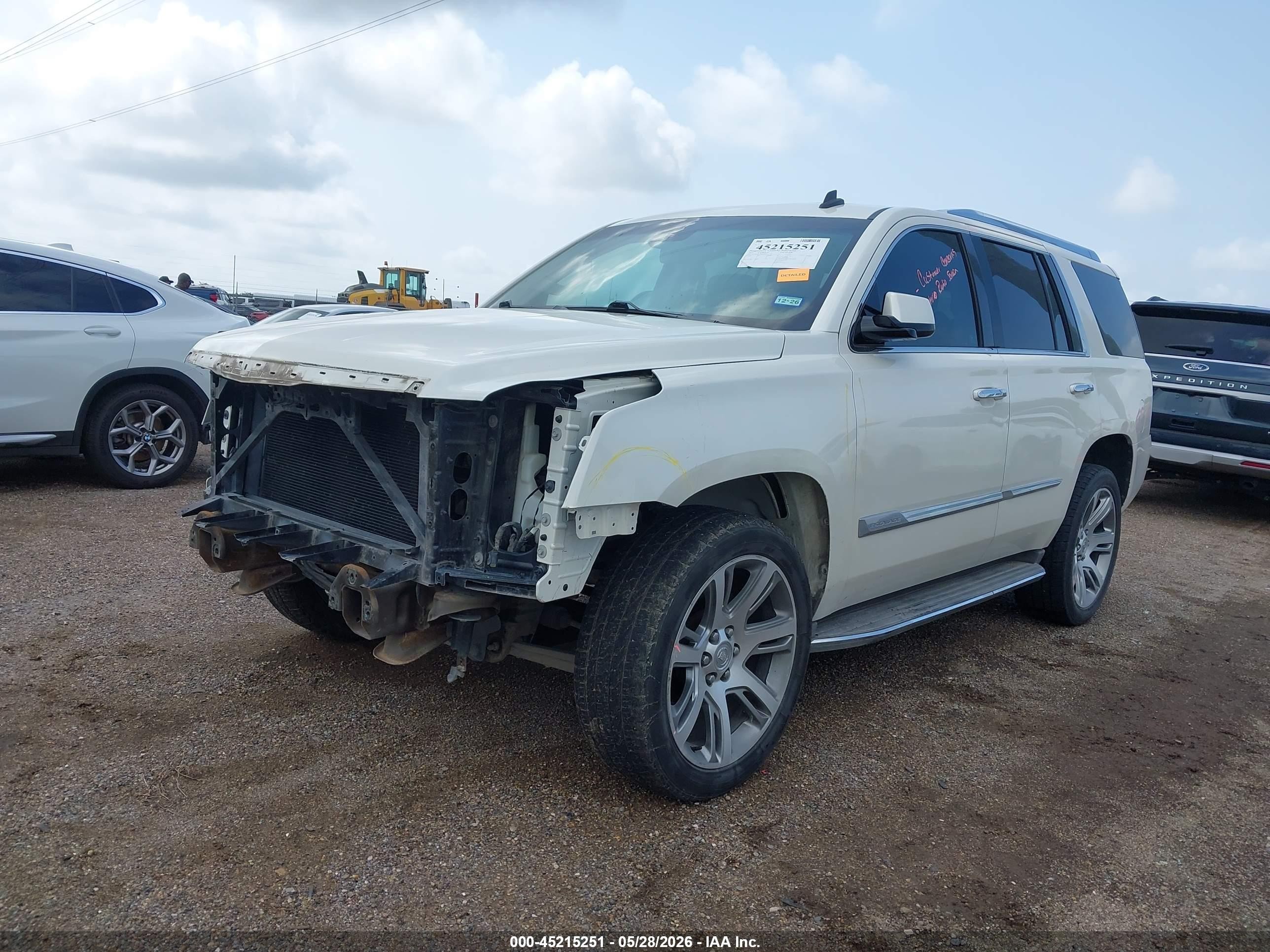 2015 Cadillac Escalade Luxury White vin: 1GYS3BKJ1FR181075