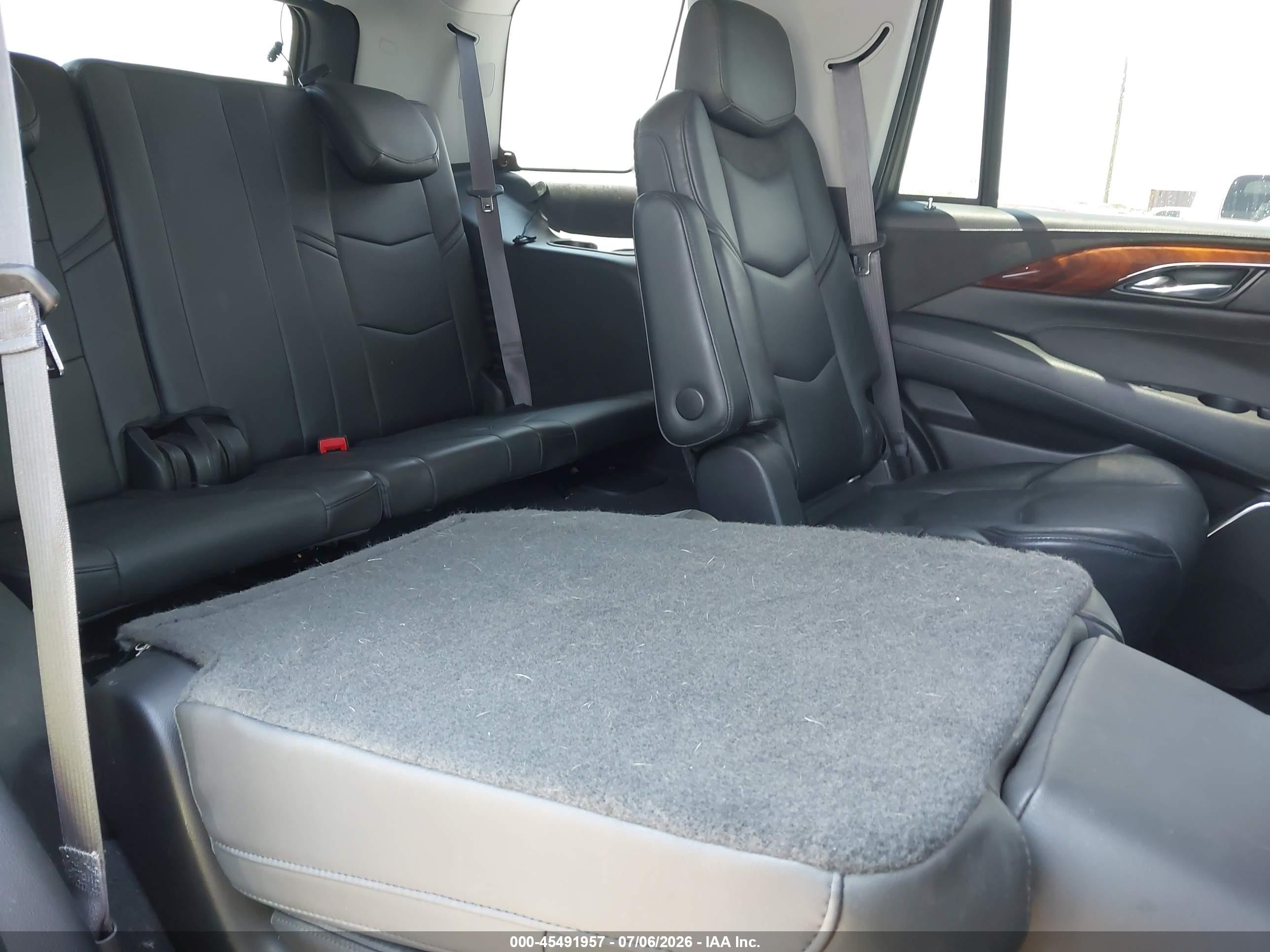 2015 Cadillac Escalade Luxury Фиолетовый vin: 1GYS3BKJ2FR243860