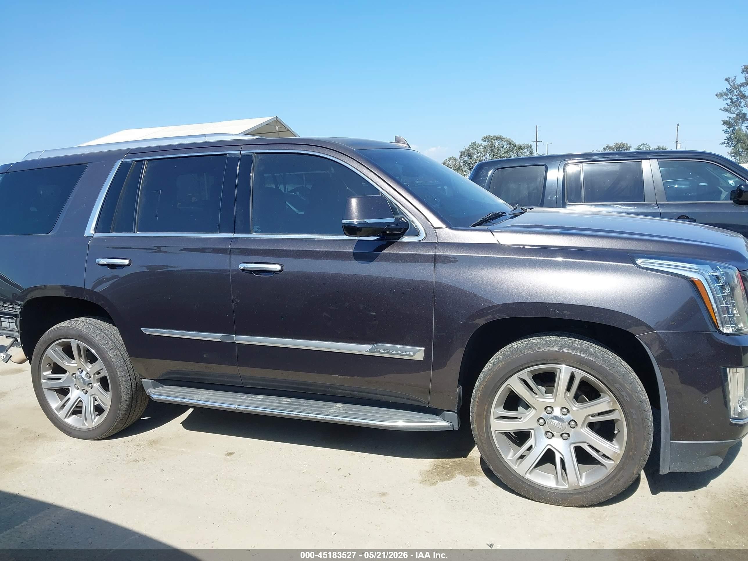 2018 Cadillac Escalade Luxury Коричневый vin: 1GYS3BKJ4JR111403