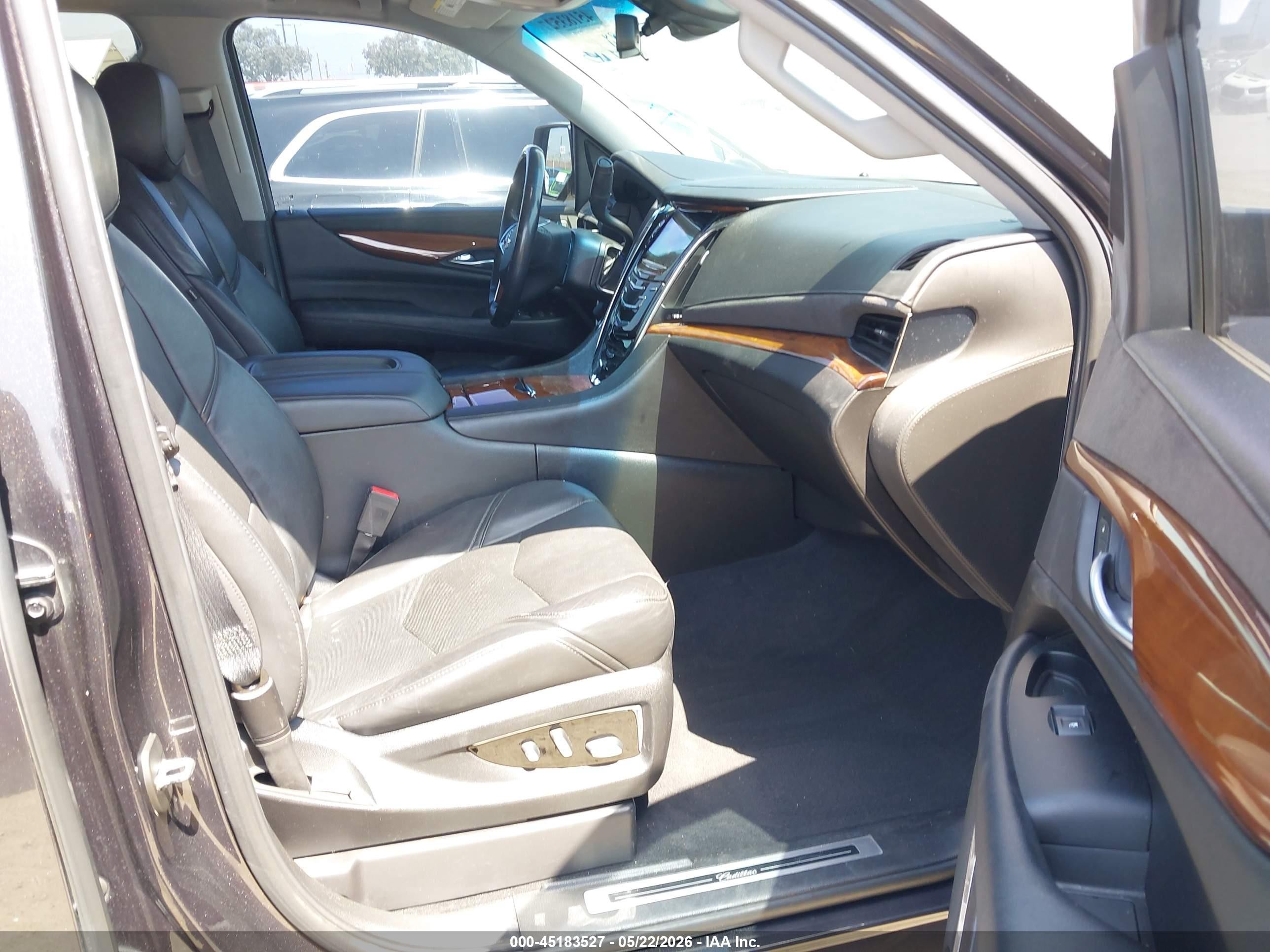 2018 Cadillac Escalade Luxury Коричневый vin: 1GYS3BKJ4JR111403