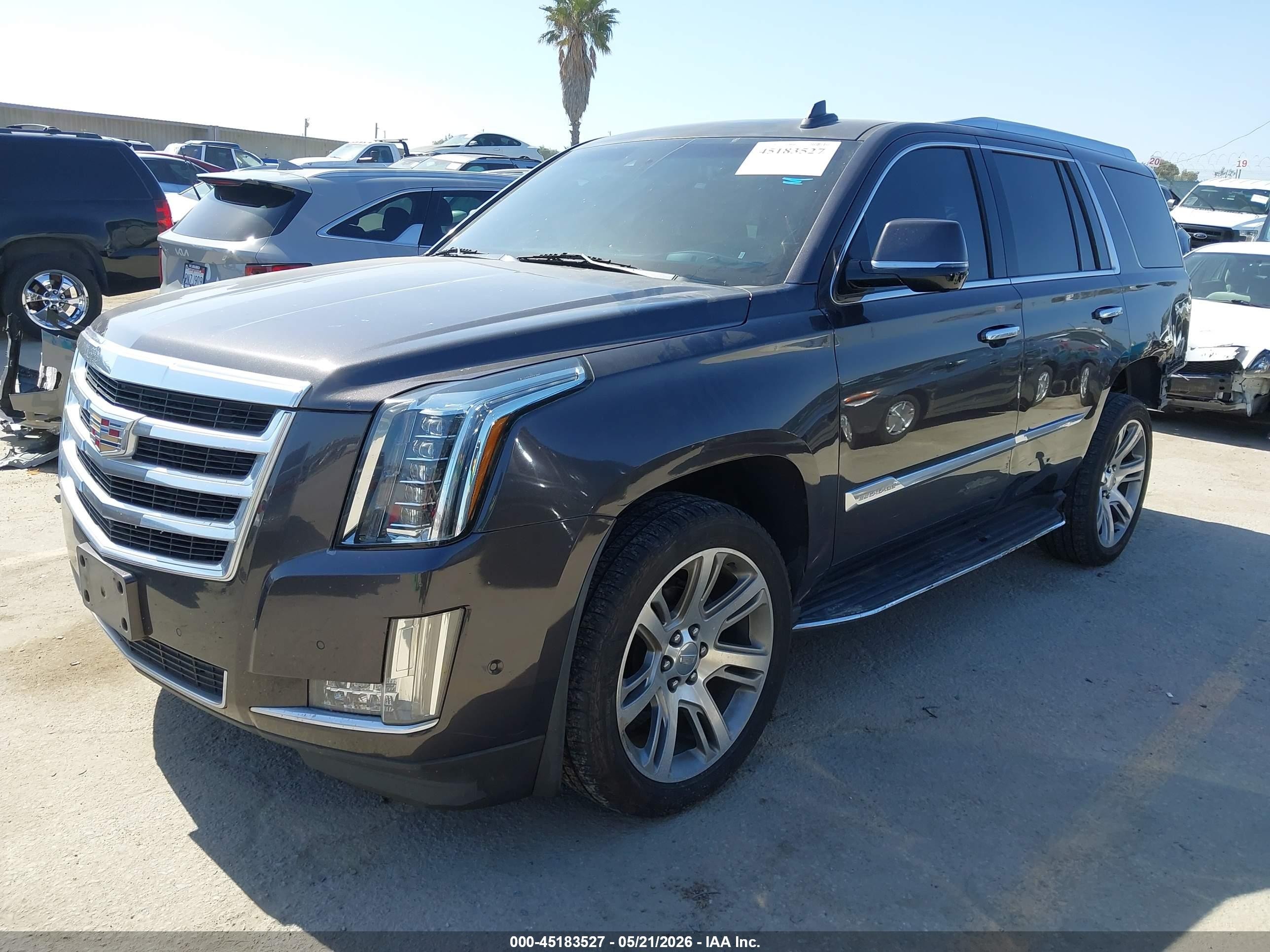 2018 Cadillac Escalade Luxury Коричневый vin: 1GYS3BKJ4JR111403