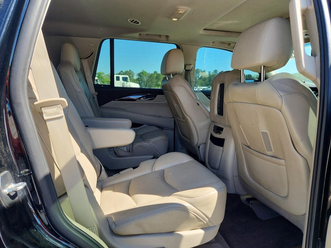 2015 Cadillac Escalade Luxury Black vin: 1GYS3BKJ5FR301752