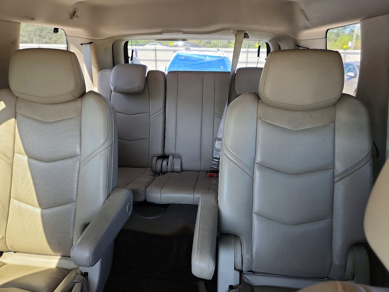 2015 Cadillac Escalade Luxury Black vin: 1GYS3BKJ5FR301752