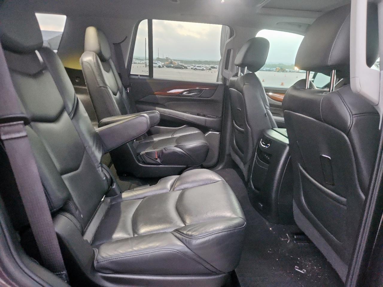2018 Cadillac Escalade Luxury Черный vin: 1GYS3BKJ7JR135954