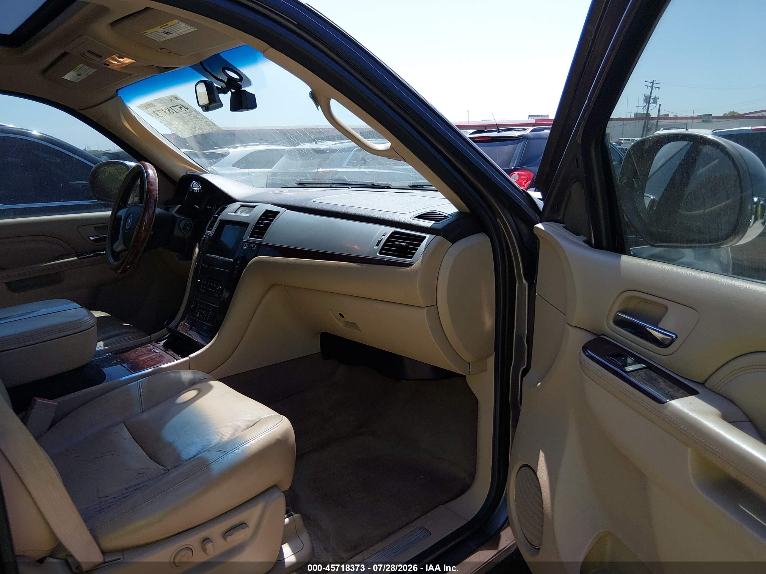 2011 Cadillac Escalade Premium Коричневый vin: 1GYS3CEF3BR138140
