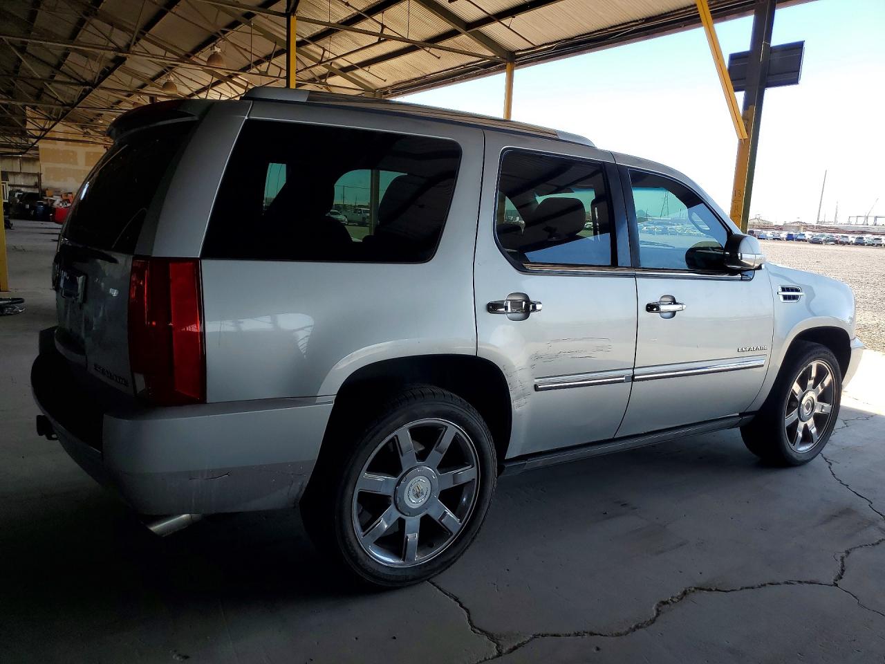 2011 Cadillac Escalade Premium Silver vin: 1GYS3CEF4BR356037
