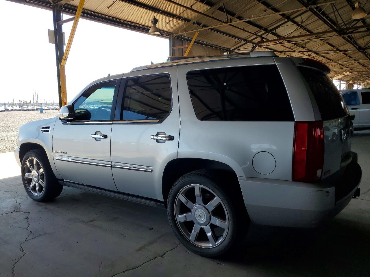 2011 Cadillac Escalade Premium Silver vin: 1GYS3CEF4BR356037