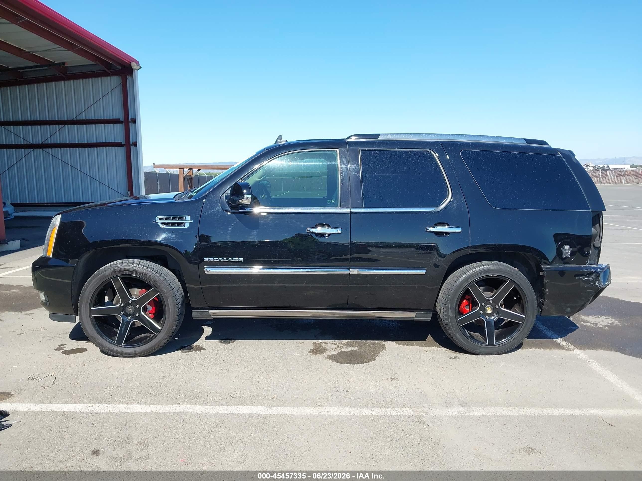 2011 Cadillac Escalade Premium Black vin: 1GYS3CEF6BR351230