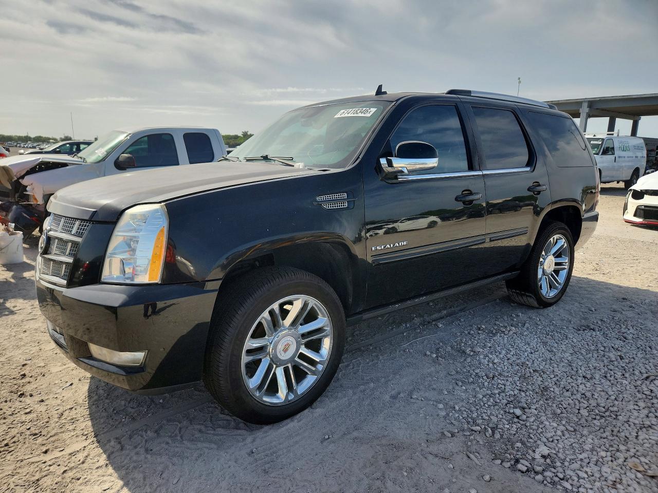 2013 Cadillac Escalade Premium Black vin: 1GYS3CEF8DR137844