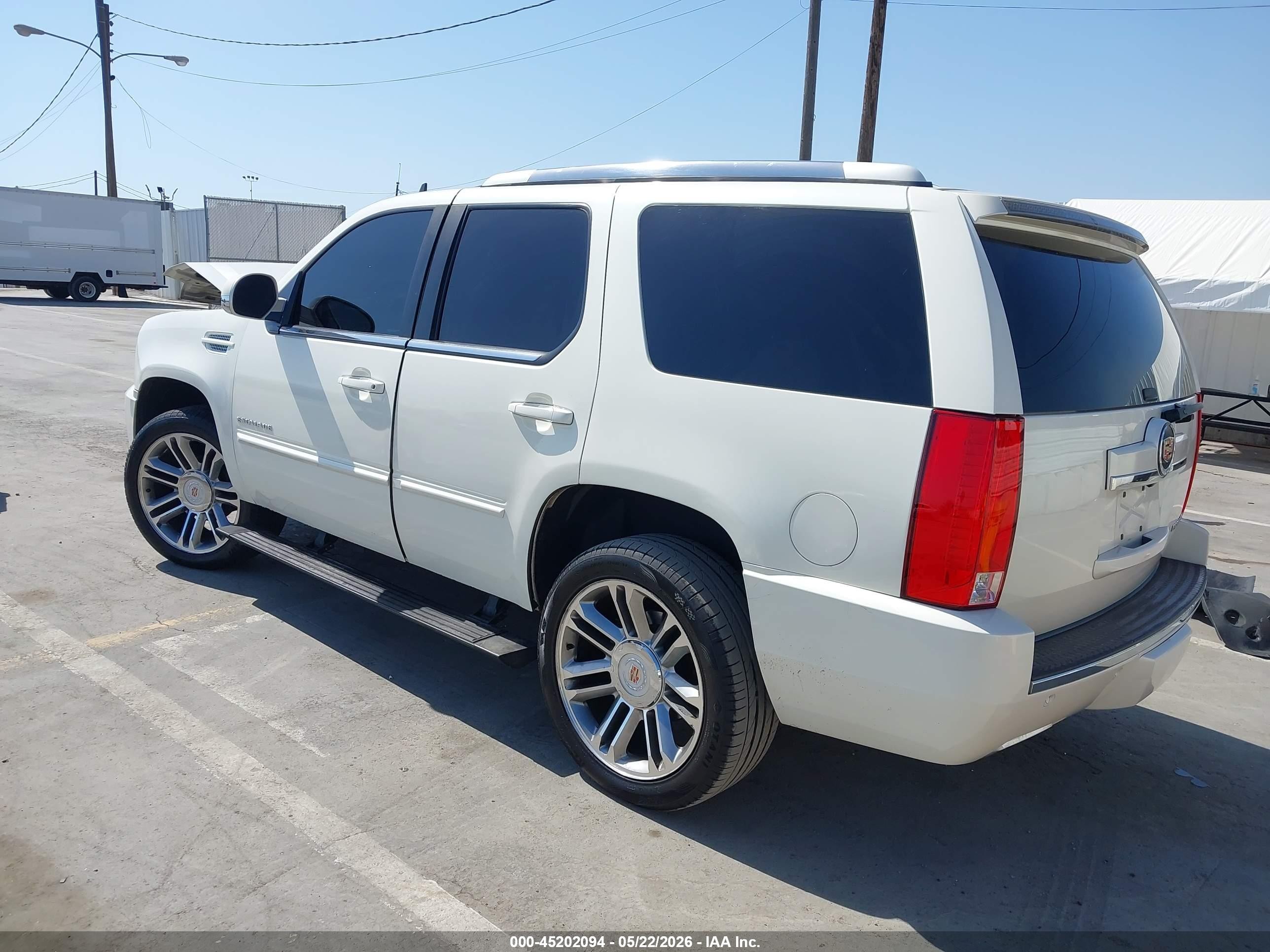 2014 Cadillac Escalade Premium White vin: 1GYS3CEFXER166246