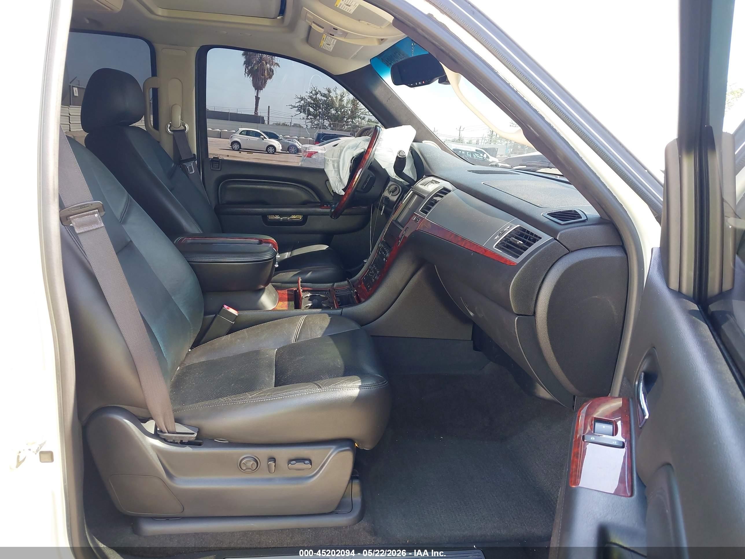 2014 Cadillac Escalade Premium White vin: 1GYS3CEFXER166246