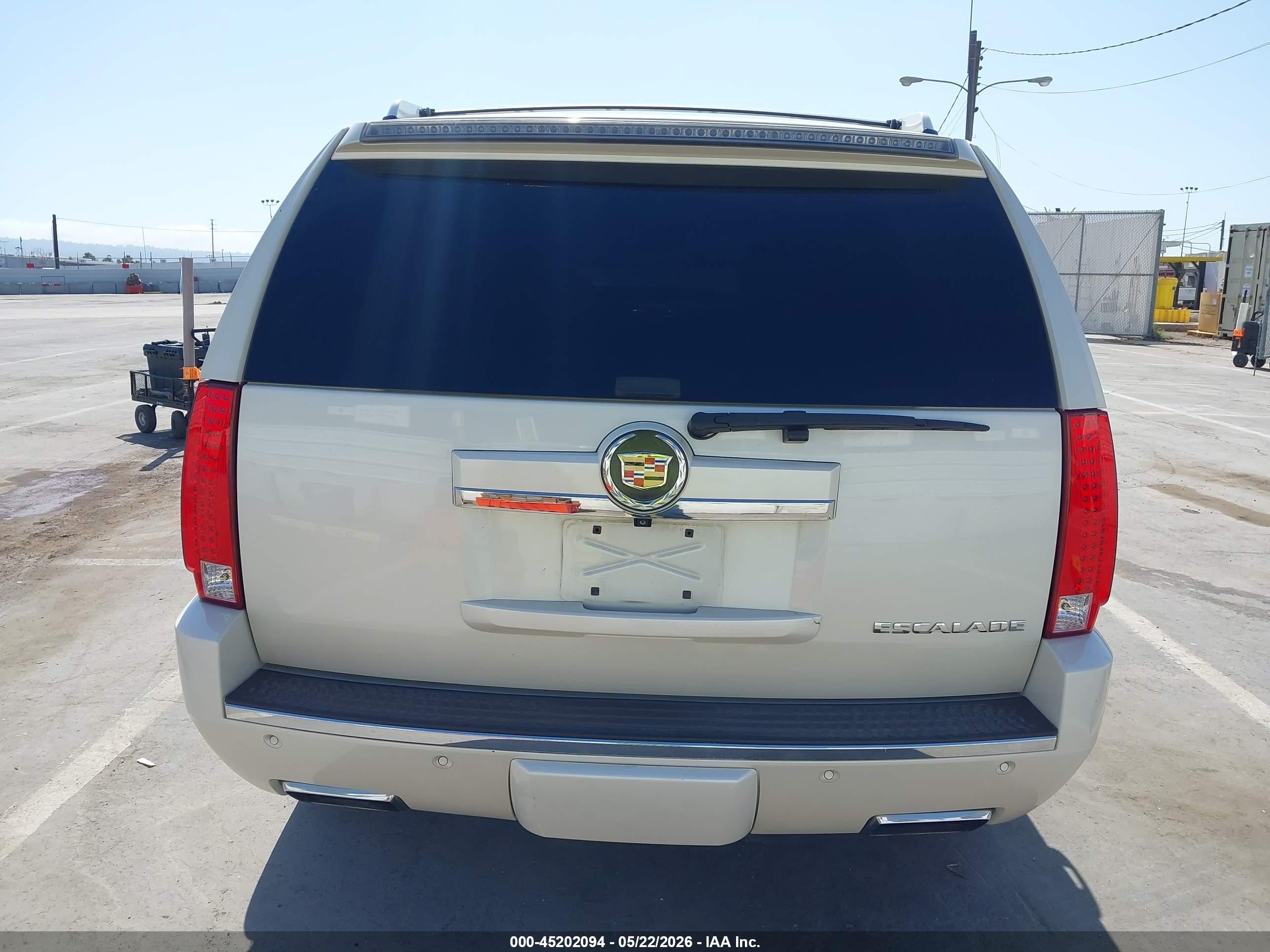 2014 Cadillac Escalade Premium White vin: 1GYS3CEFXER166246
