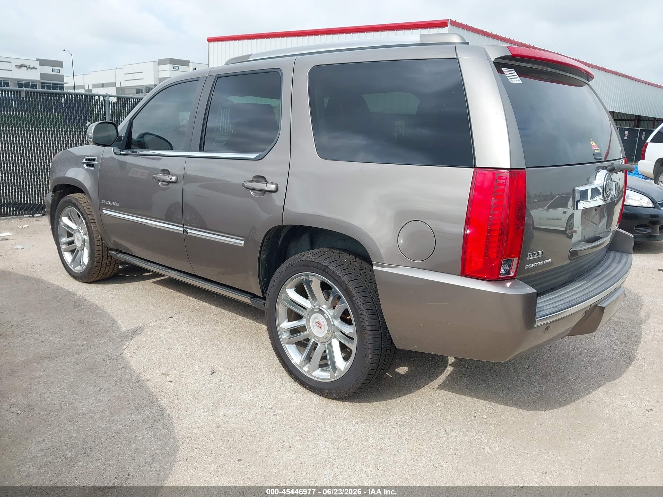 2011 Cadillac Escalade Platinum Edition Серый vin: 1GYS3DEF1BR149403