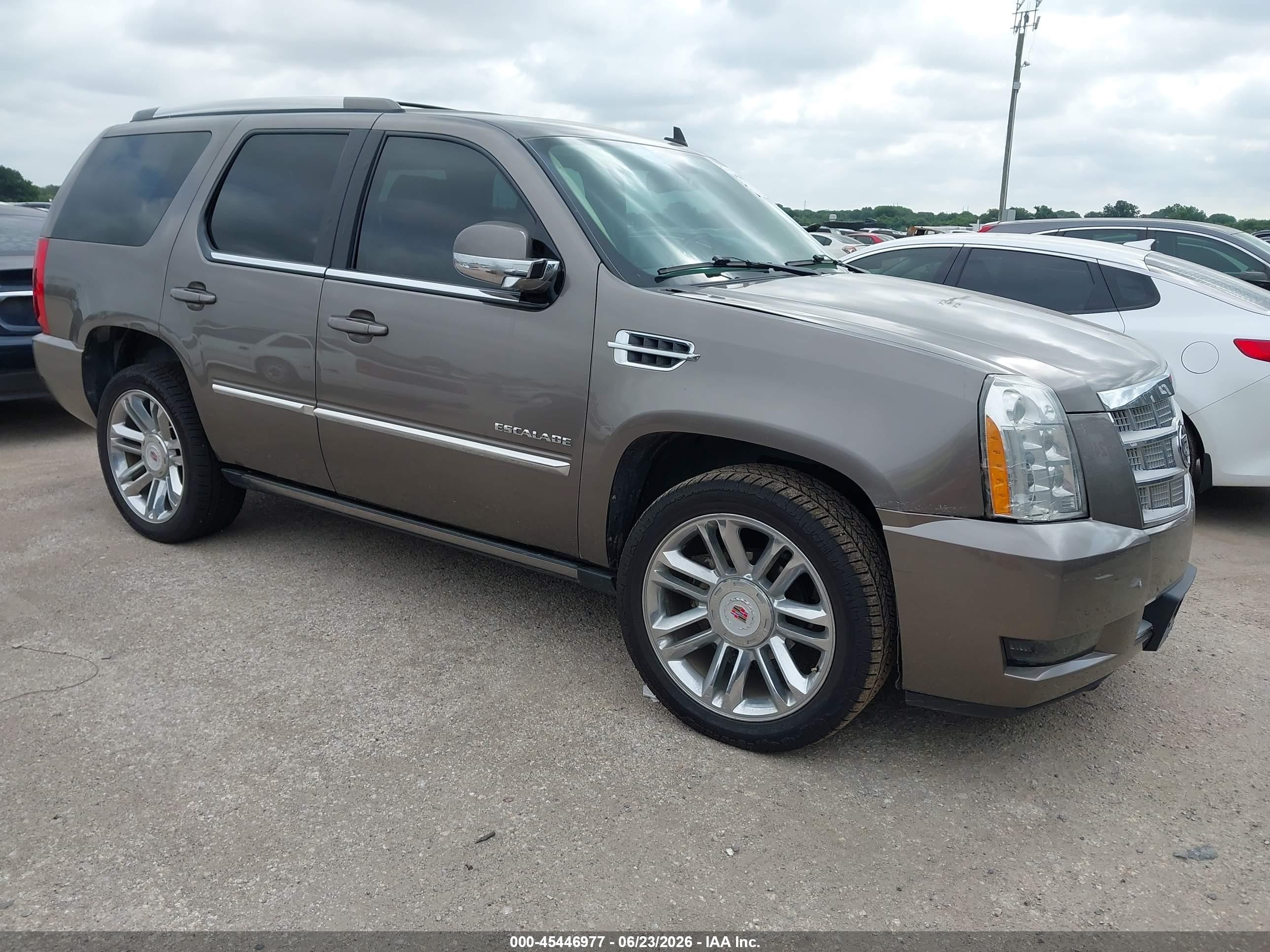 2011 Cadillac Escalade Platinum Edition Gray vin: 1GYS3DEF1BR149403