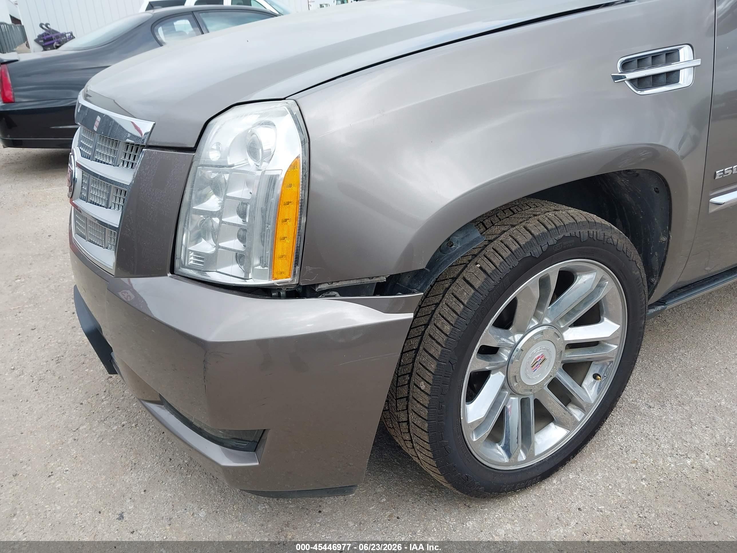 2011 Cadillac Escalade Platinum Edition Серый vin: 1GYS3DEF1BR149403