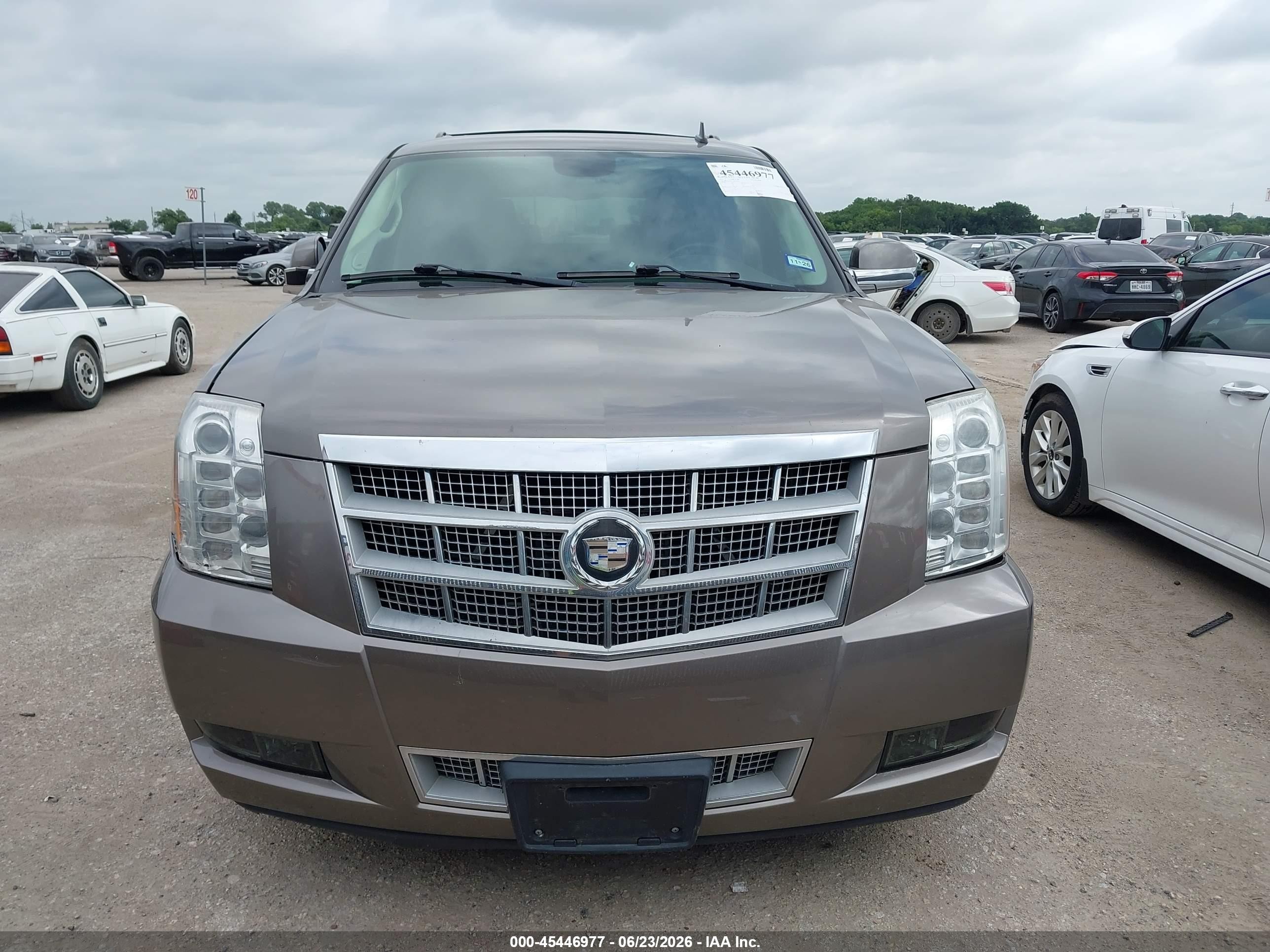 2011 Cadillac Escalade Platinum Edition Серый vin: 1GYS3DEF1BR149403