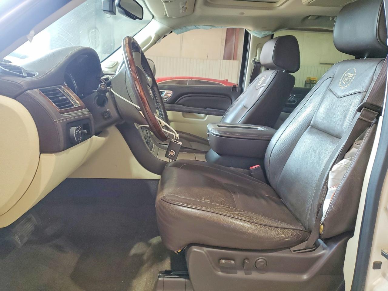 2012 Cadillac Escalade Platinum White vin: 1GYS3DEF2CR114175