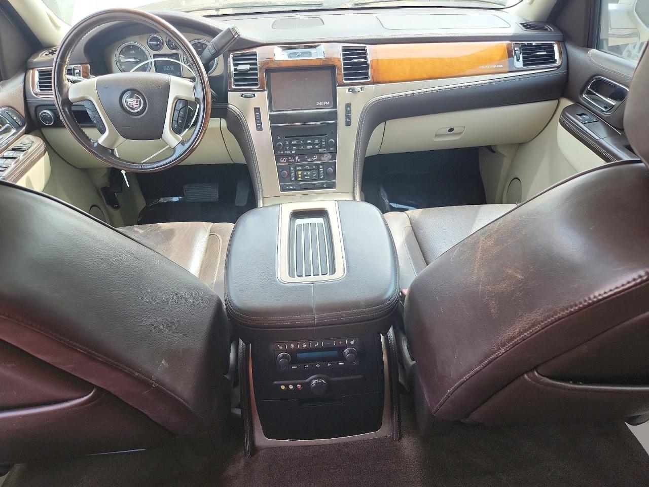 2013 Cadillac Escalade Platinum White vin: 1GYS3DEF2DR368471