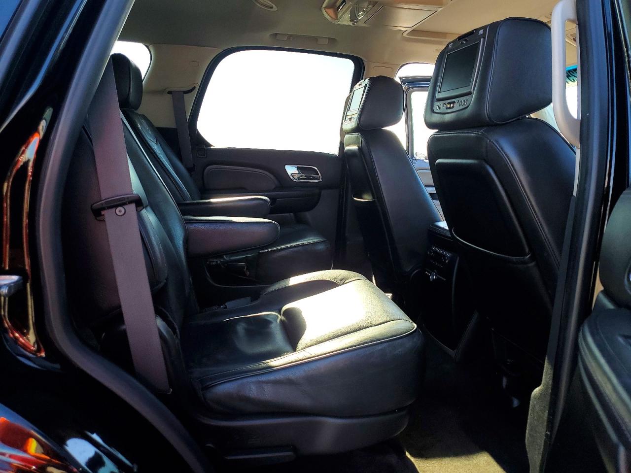 2013 Cadillac Escalade Platinum Black vin: 1GYS3DEF6DR247510
