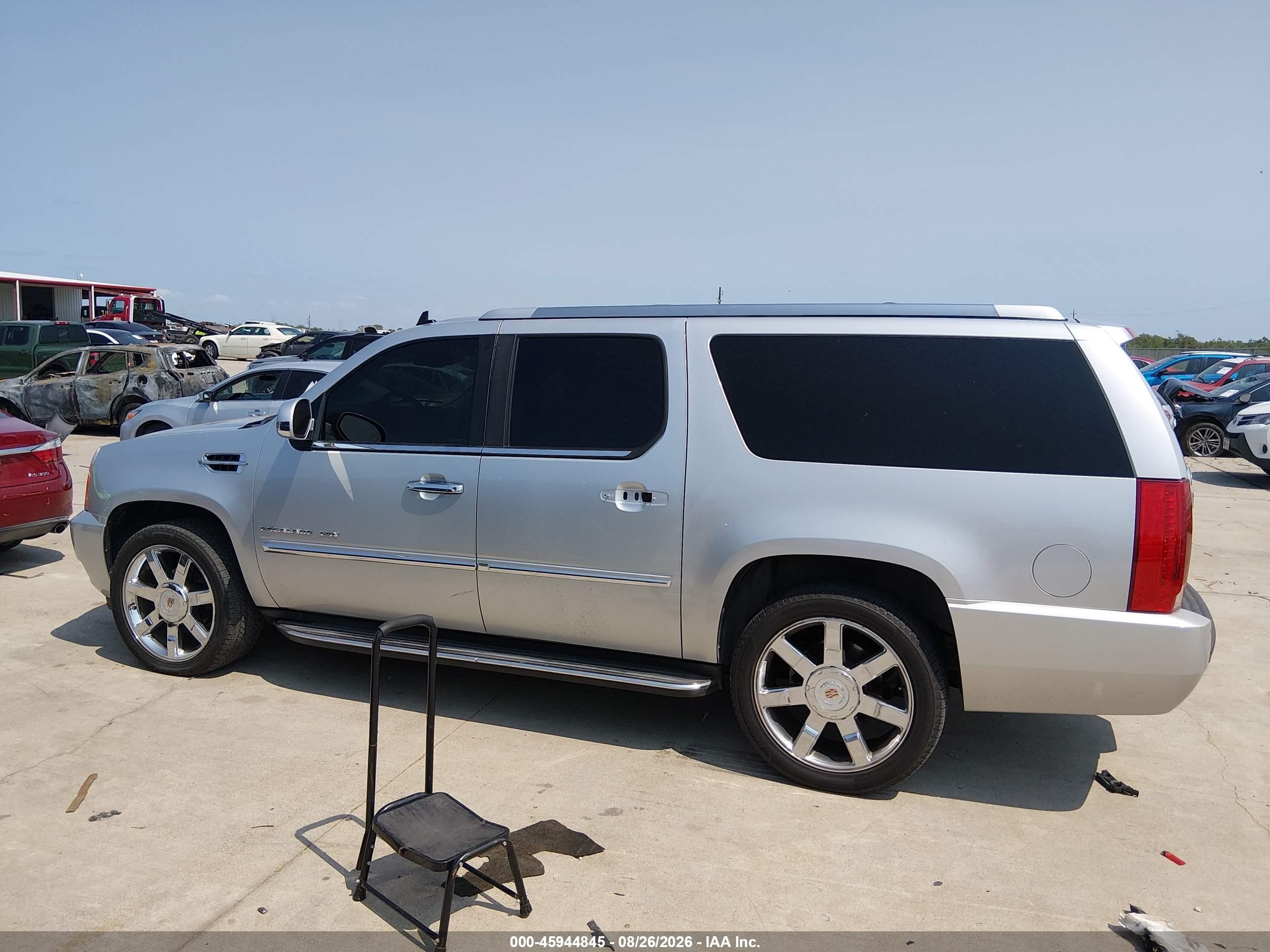 2012 Cadillac Escalade Esv Luxury Silver vin: 1GYS3HEF5CR217243