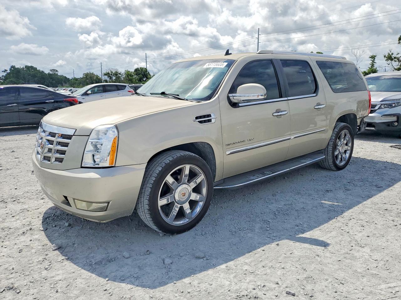 2013 Cadillac Escalade Esv Luxury Золотой vin: 1GYS3HEF7DR350653