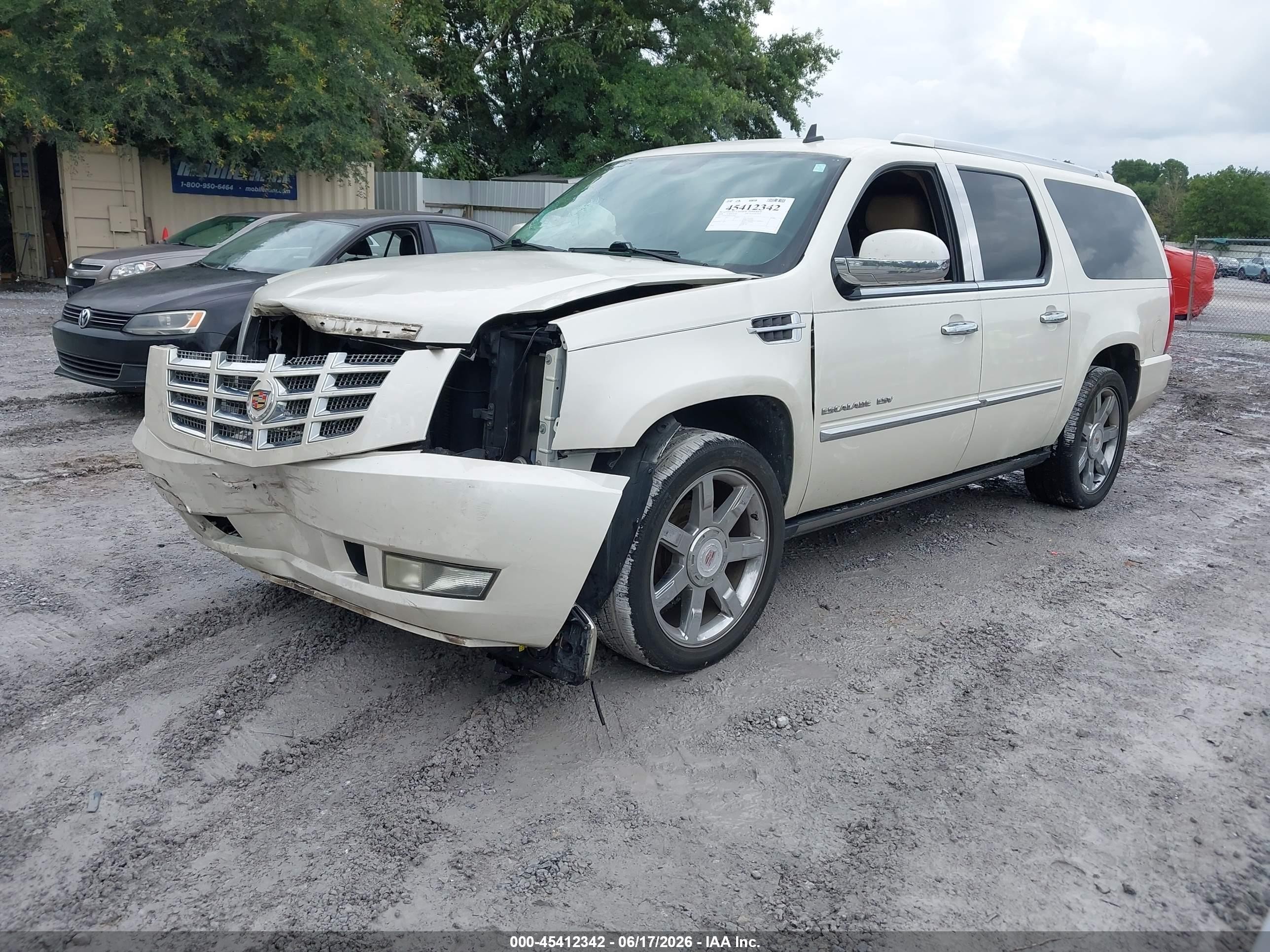 2014 Cadillac Escalade Esv Luxury White vin: 1GYS3HEF8ER225646