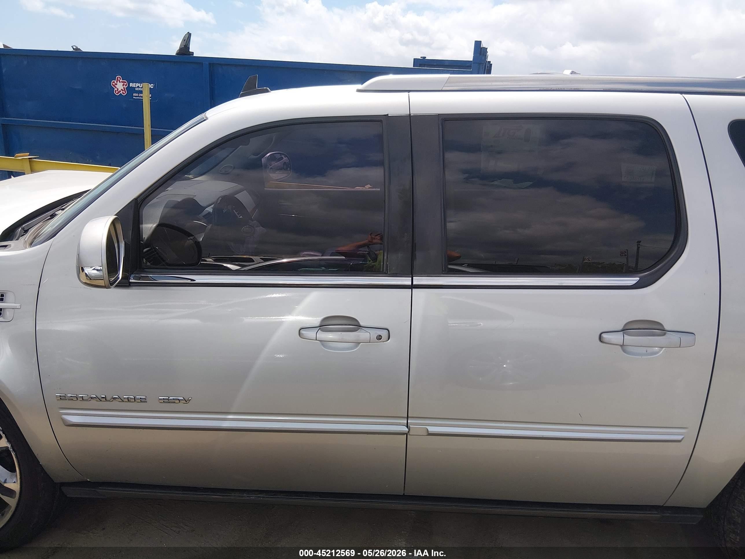 2013 Cadillac Escalade Esv Premium Серебряный vin: 1GYS3JEF3DR316362