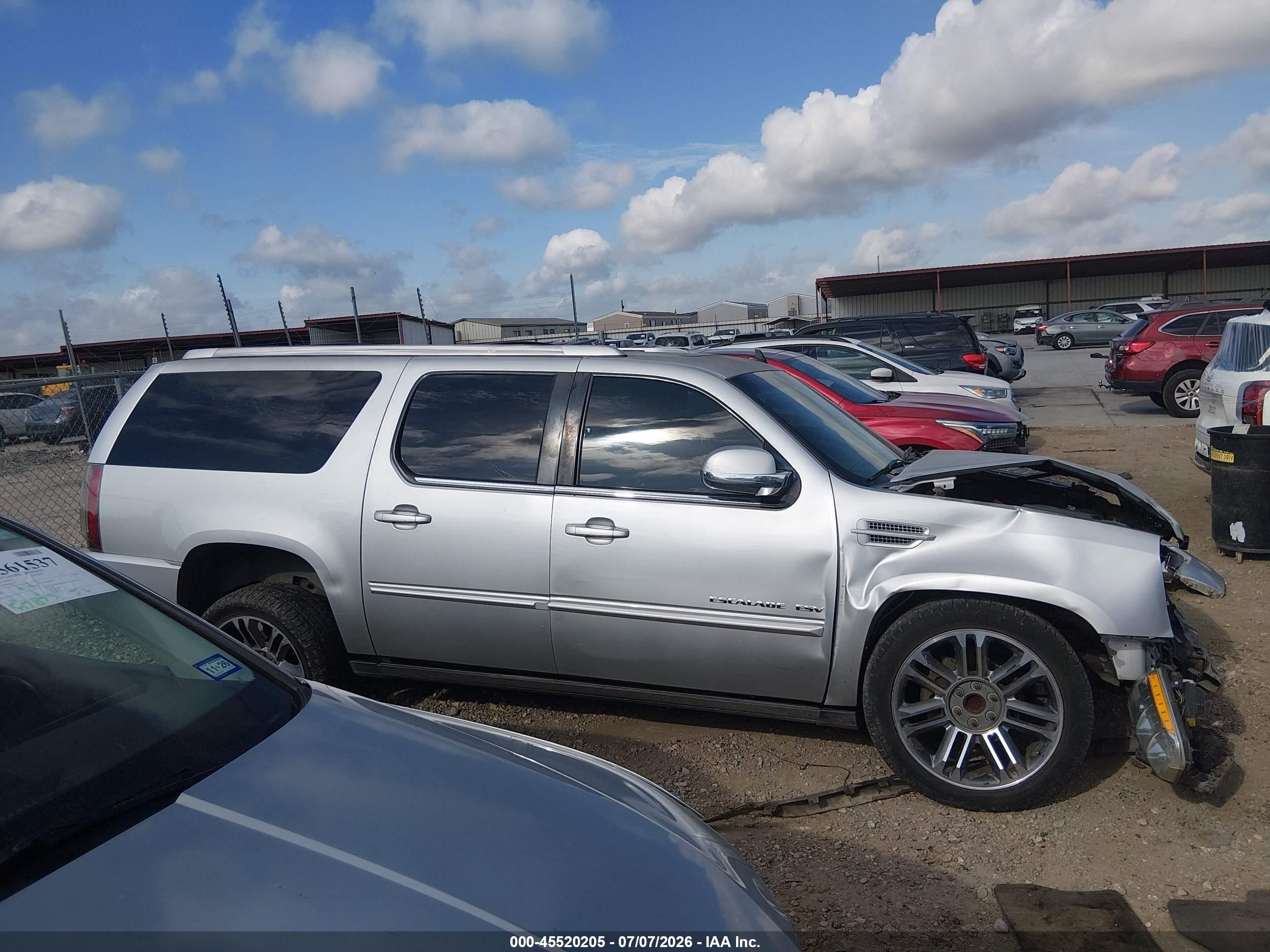2013 Cadillac Escalade Esv Premium Серебряный vin: 1GYS3JEF7DR164909