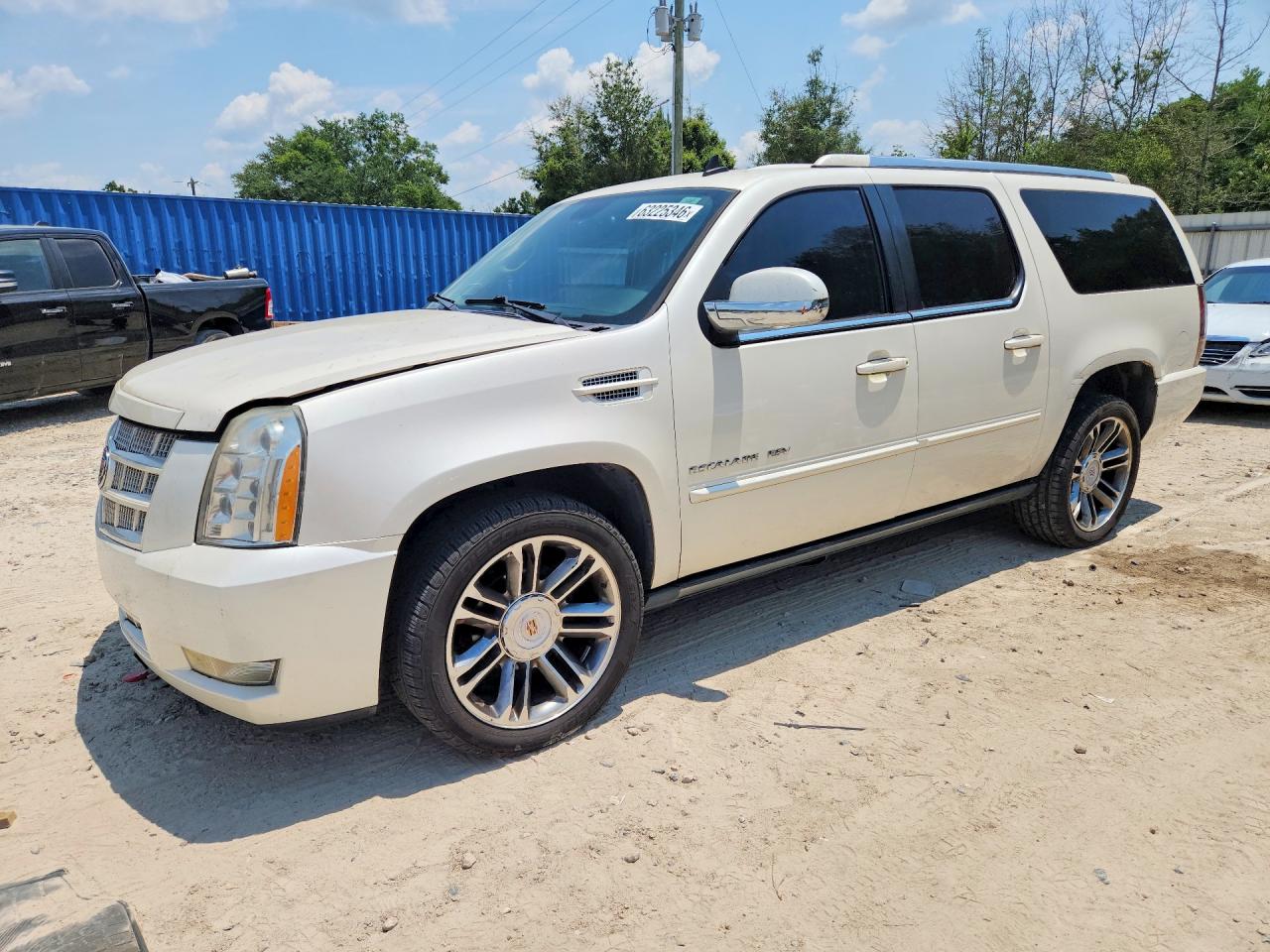 2013 Cadillac Escalade Esv Premium White vin: 1GYS3JEF8DR201868