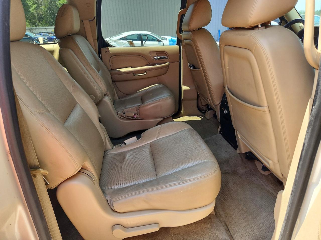 2013 Cadillac Escalade Esv Premium White vin: 1GYS3JEF8DR201868