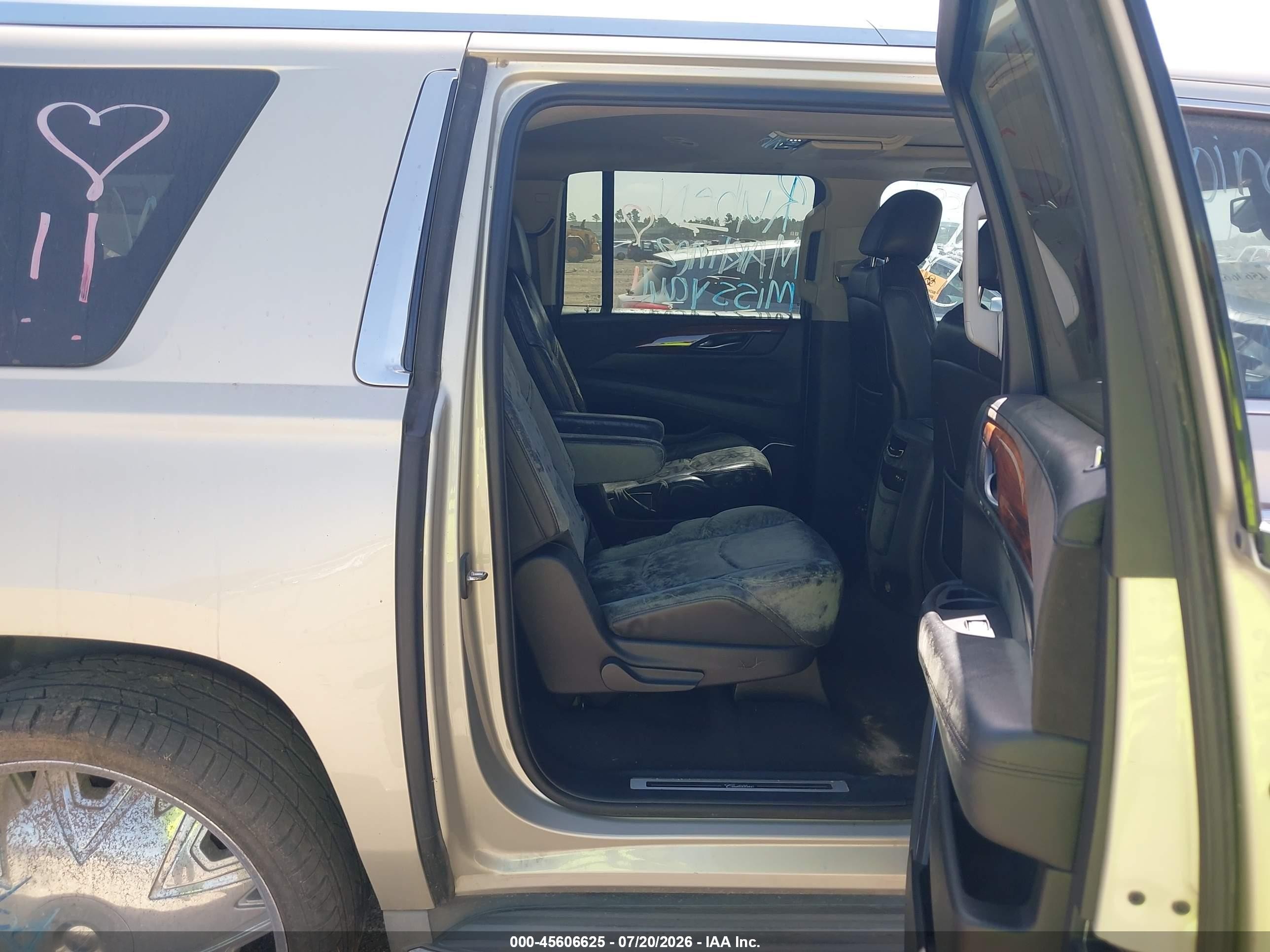 2015 Cadillac Escalade Esv Premium Tan vin: 1GYS3JKJ9FR205102