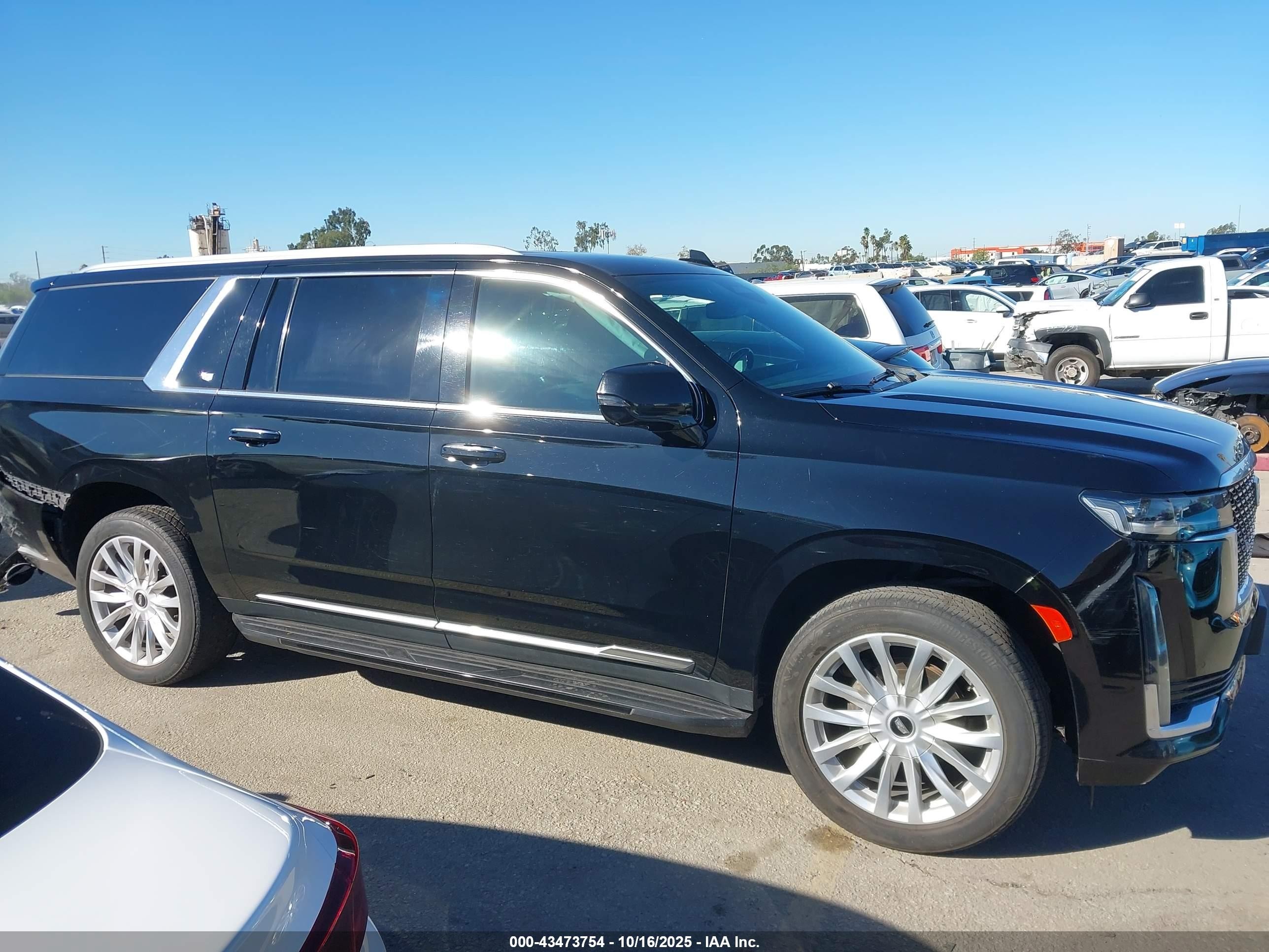 2021 Cadillac Escalade Esv 2wd Luxury Black vin: 1GYS3JKL3MR358587
