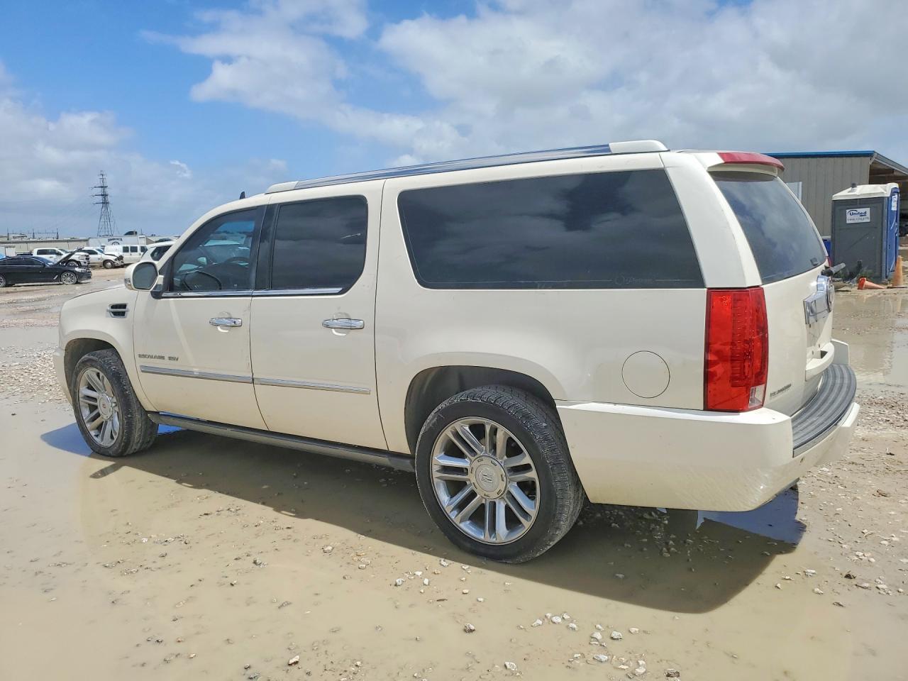 2013 Cadillac Escalade Esv Platinum White vin: 1GYS3KEF5DR225406