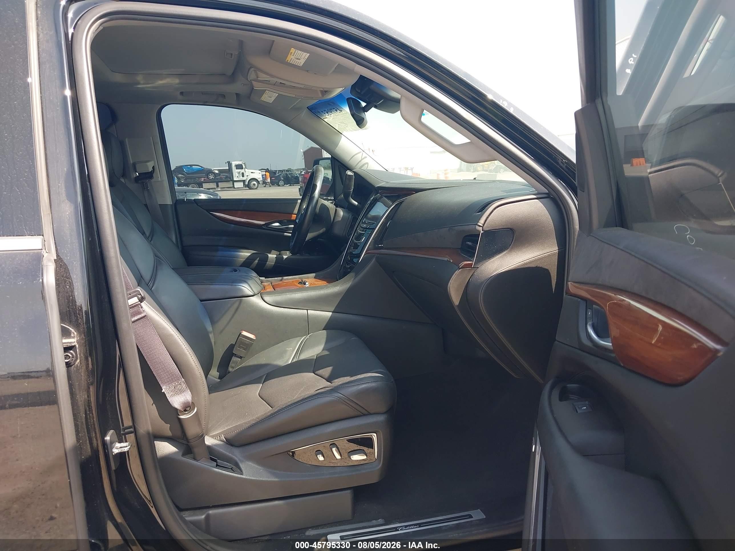 2015 Cadillac Escalade Luxury Black vin: 1GYS3MKJ1FR738594
