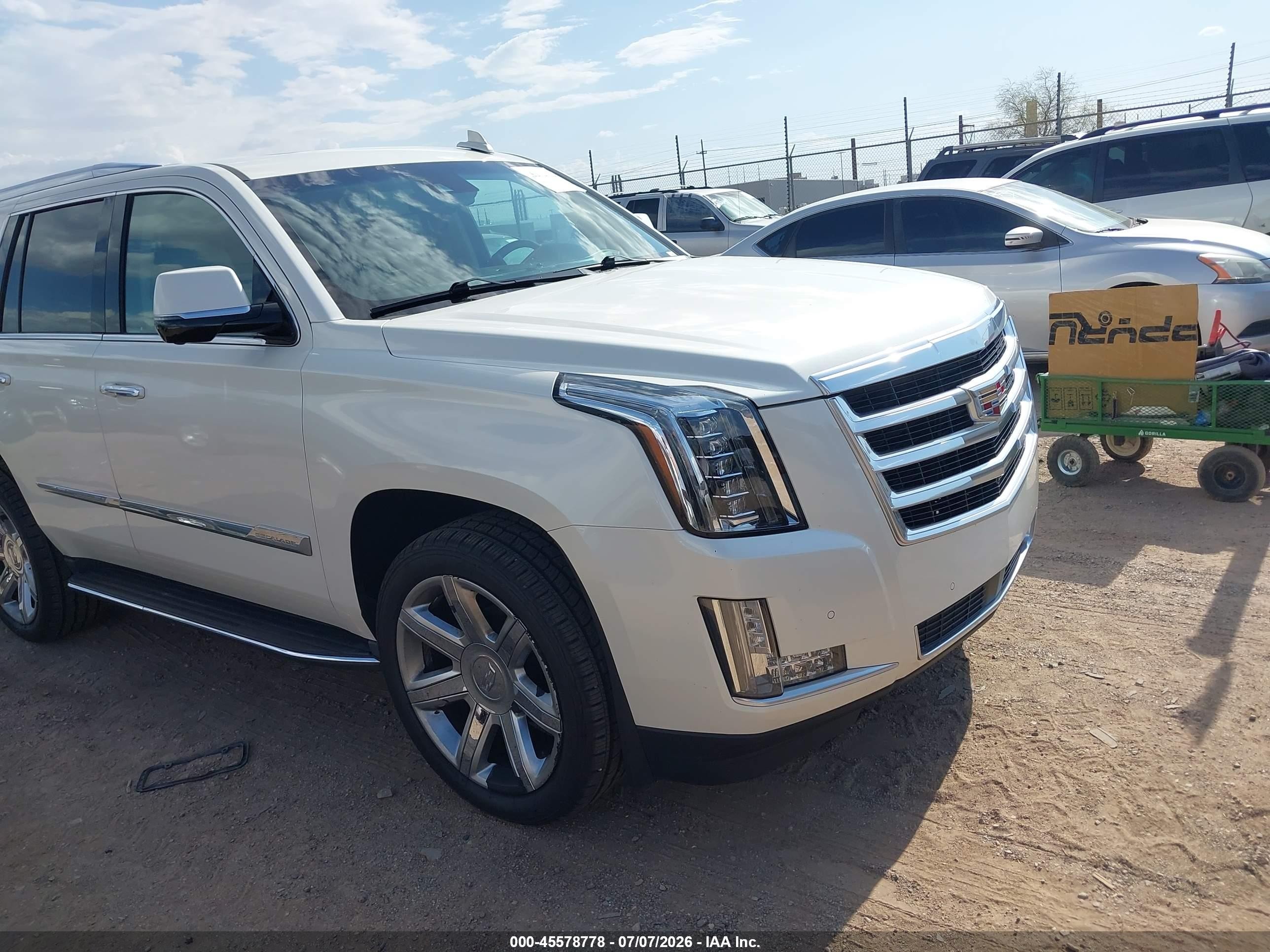 2015 Cadillac Escalade Premium Cream vin: 1GYS3NKJ3FR611688