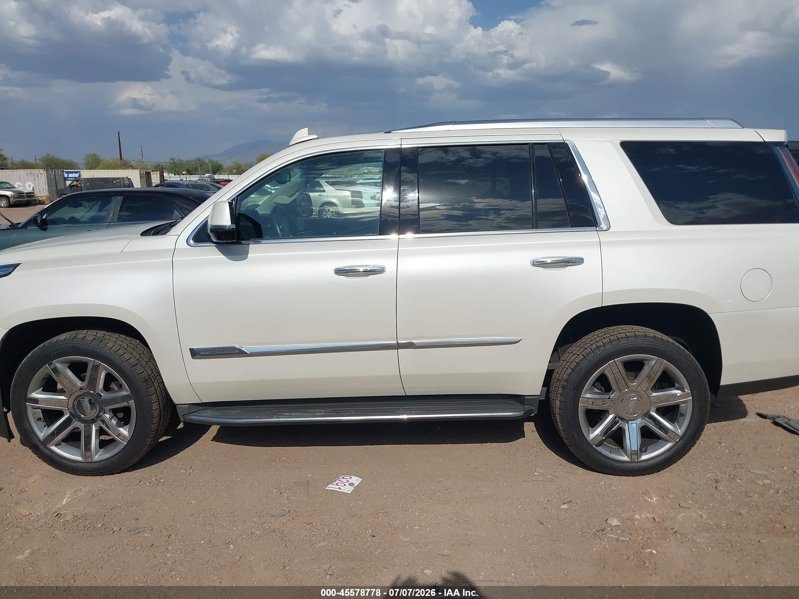 2015 Cadillac Escalade Premium Cream vin: 1GYS3NKJ3FR611688