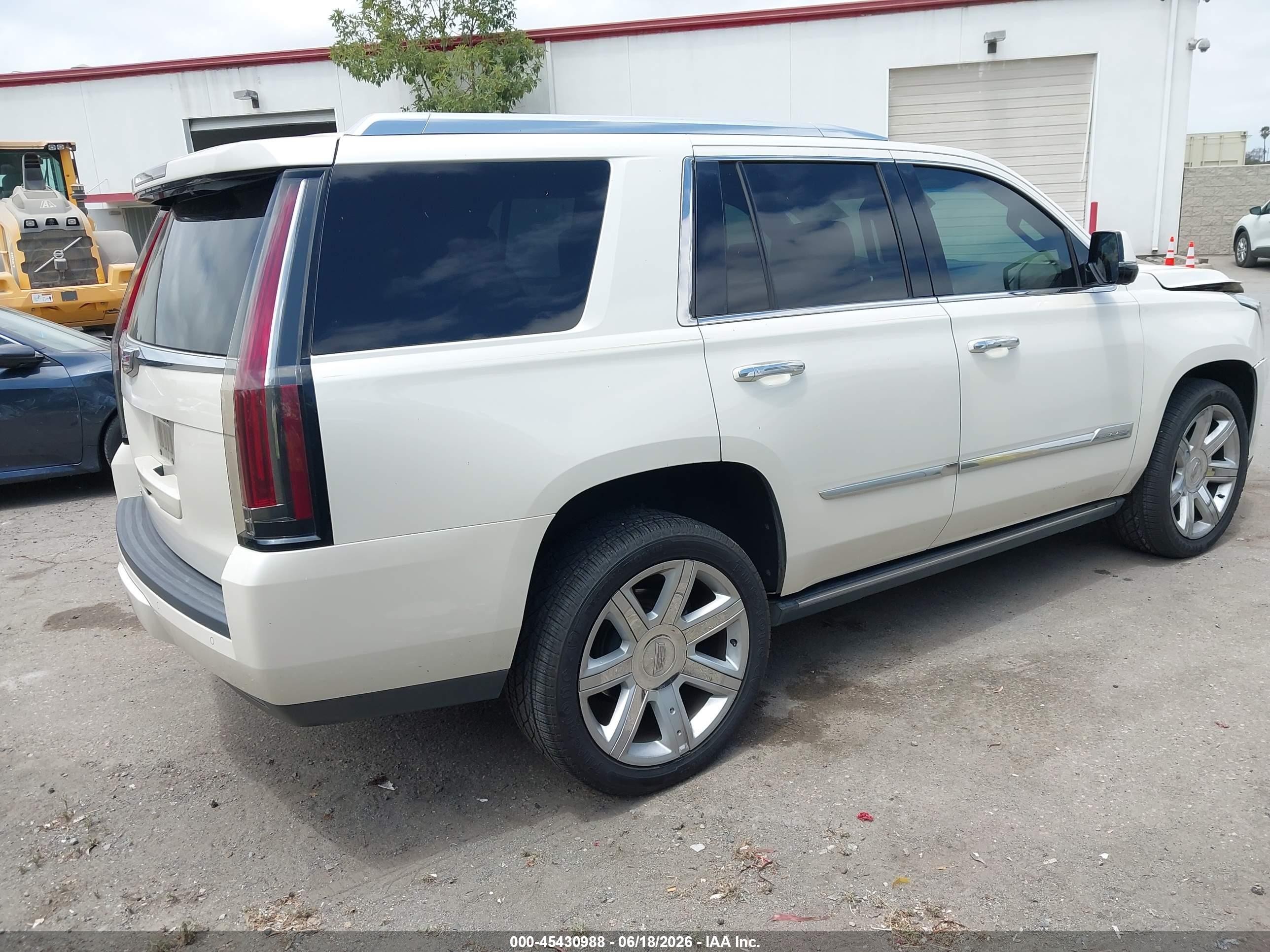 2015 Cadillac Escalade Premium Белый vin: 1GYS3NKJ4FR515634