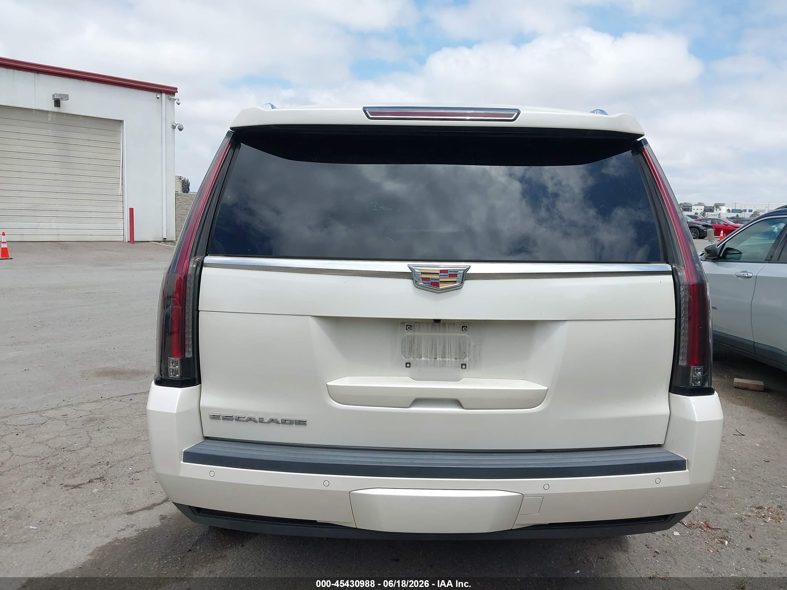 2015 Cadillac Escalade Premium Белый vin: 1GYS3NKJ4FR515634