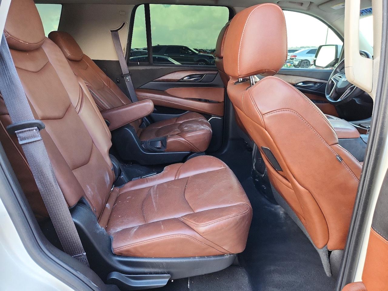 2015 Cadillac Escalade Premium White vin: 1GYS3NKJ4FR581973