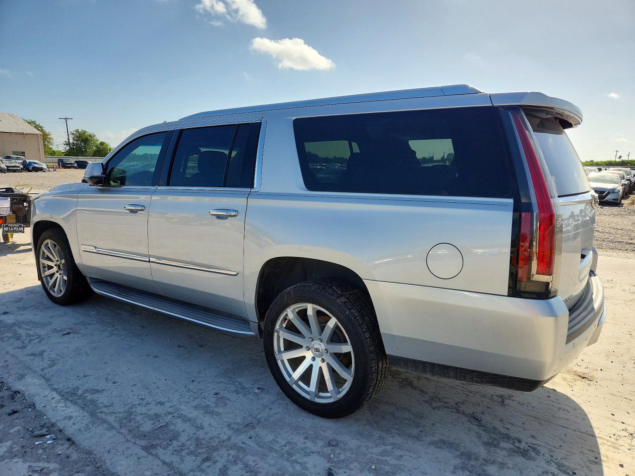 2015 Cadillac Escalade Esv Luxury Серебряный vin: 1GYS3SKJ3FR556724