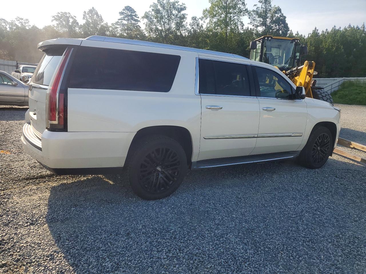 2015 Cadillac Escalade Esv Luxury White vin: 1GYS3SKJXFR673801