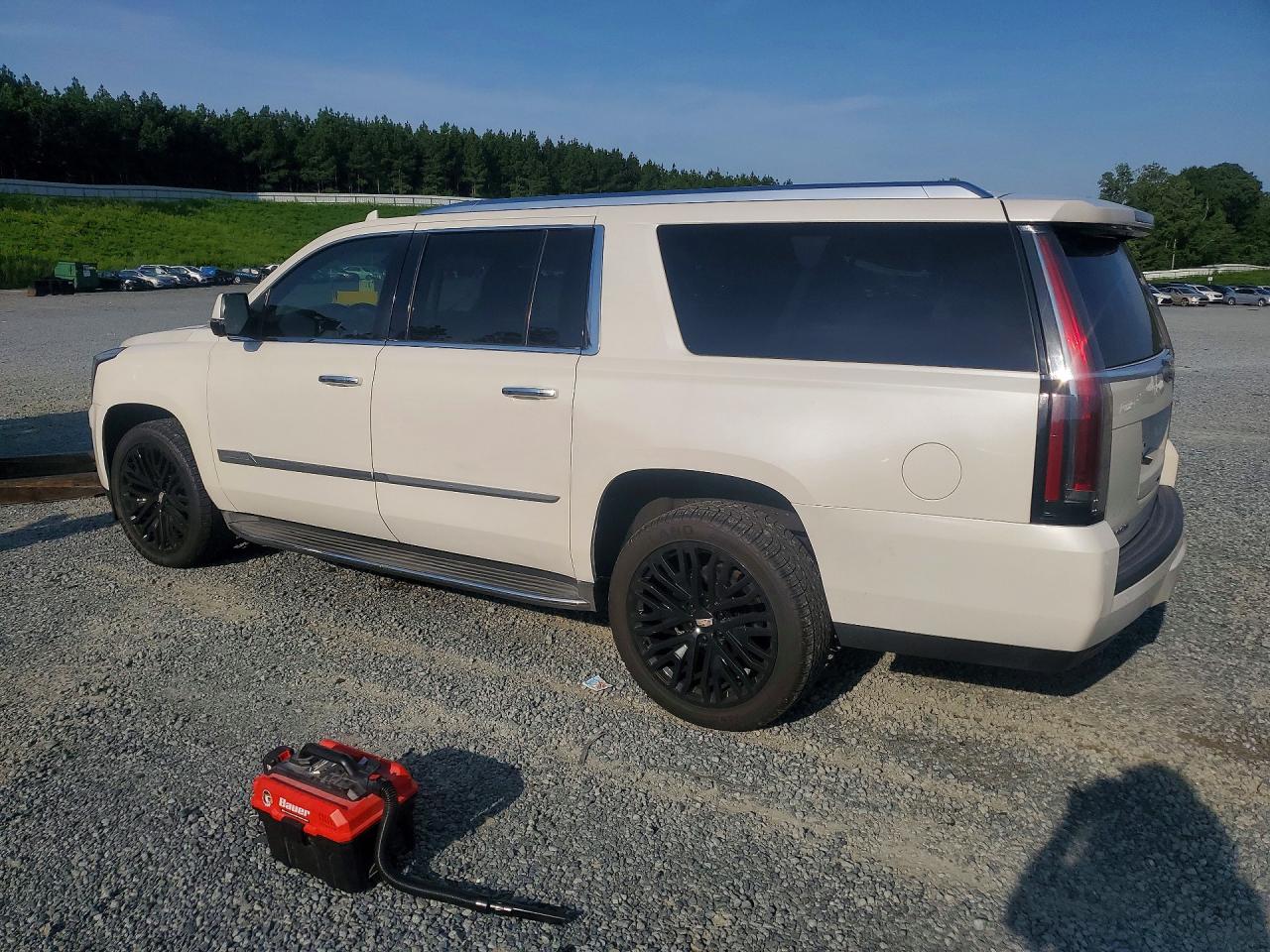 2015 Cadillac Escalade Esv Luxury White vin: 1GYS3SKJXFR673801