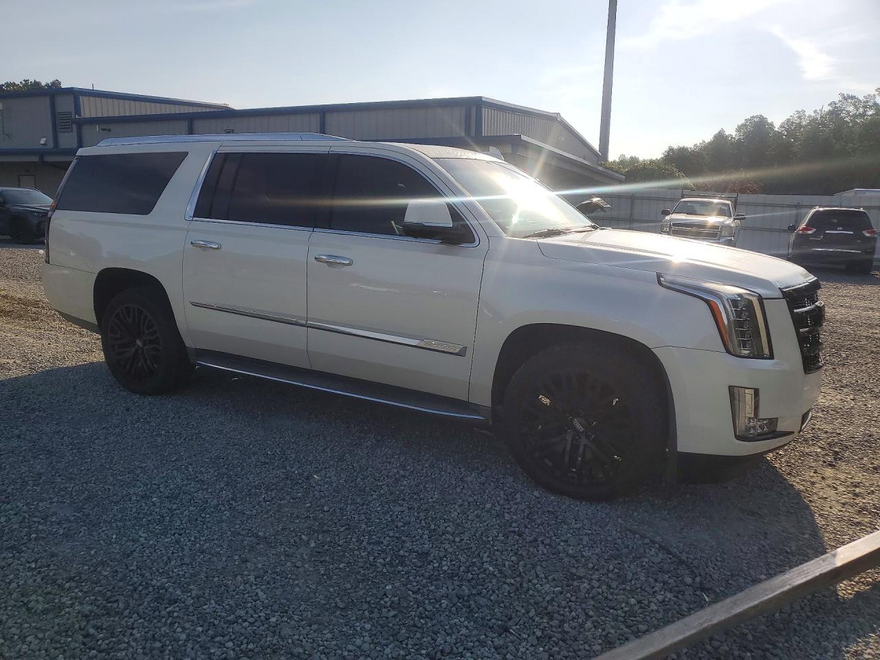 2015 Cadillac Escalade Esv Luxury White vin: 1GYS3SKJXFR673801