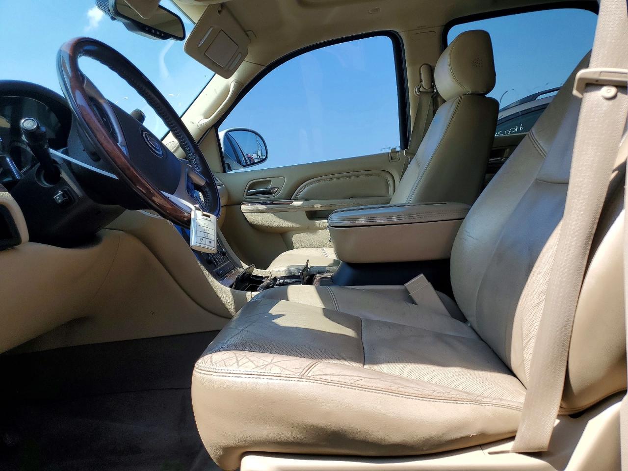 2011 Cadillac Escalade White vin: 1GYS4AEF6BR329925
