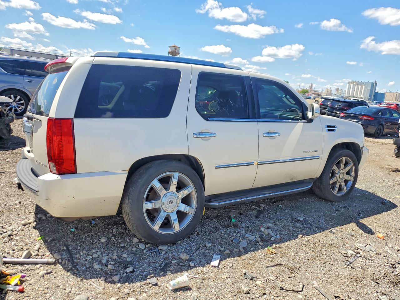 2011 Cadillac Escalade White vin: 1GYS4AEF6BR329925