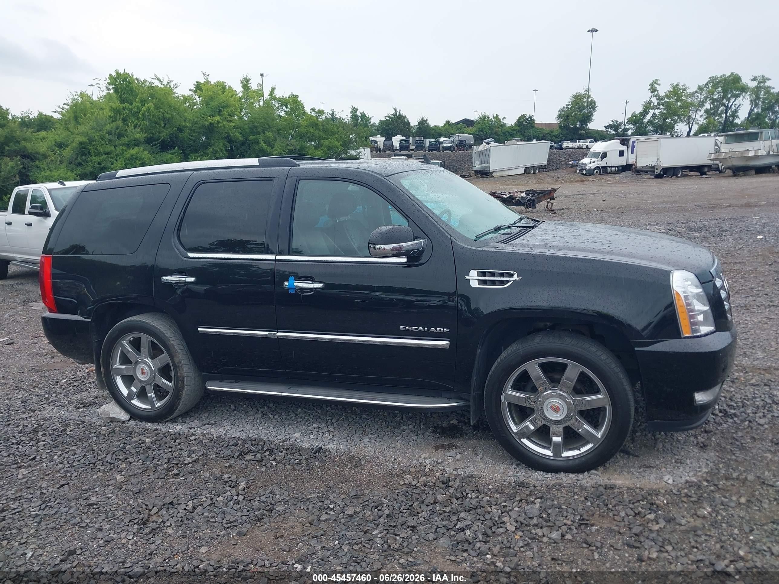 2014 Cadillac Escalade Luxury Black vin: 1GYS4BEF1ER195237
