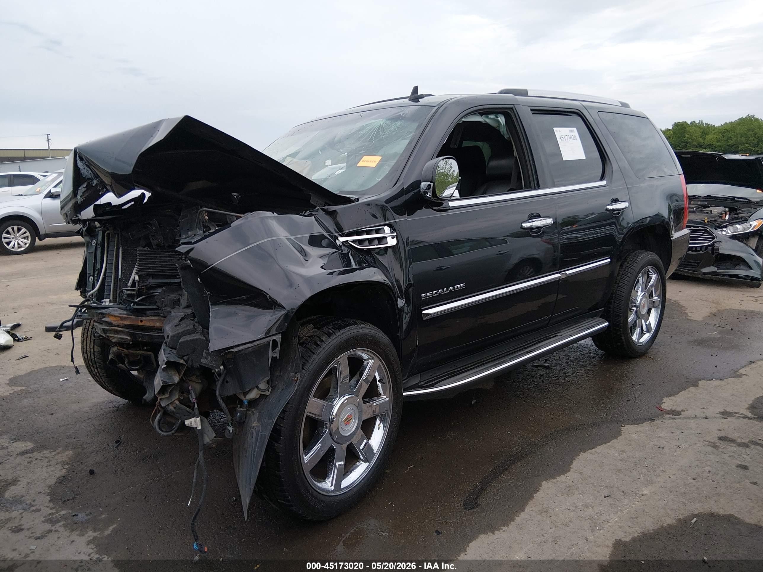 2011 Cadillac Escalade Luxury Black vin: 1GYS4BEF2BR324047