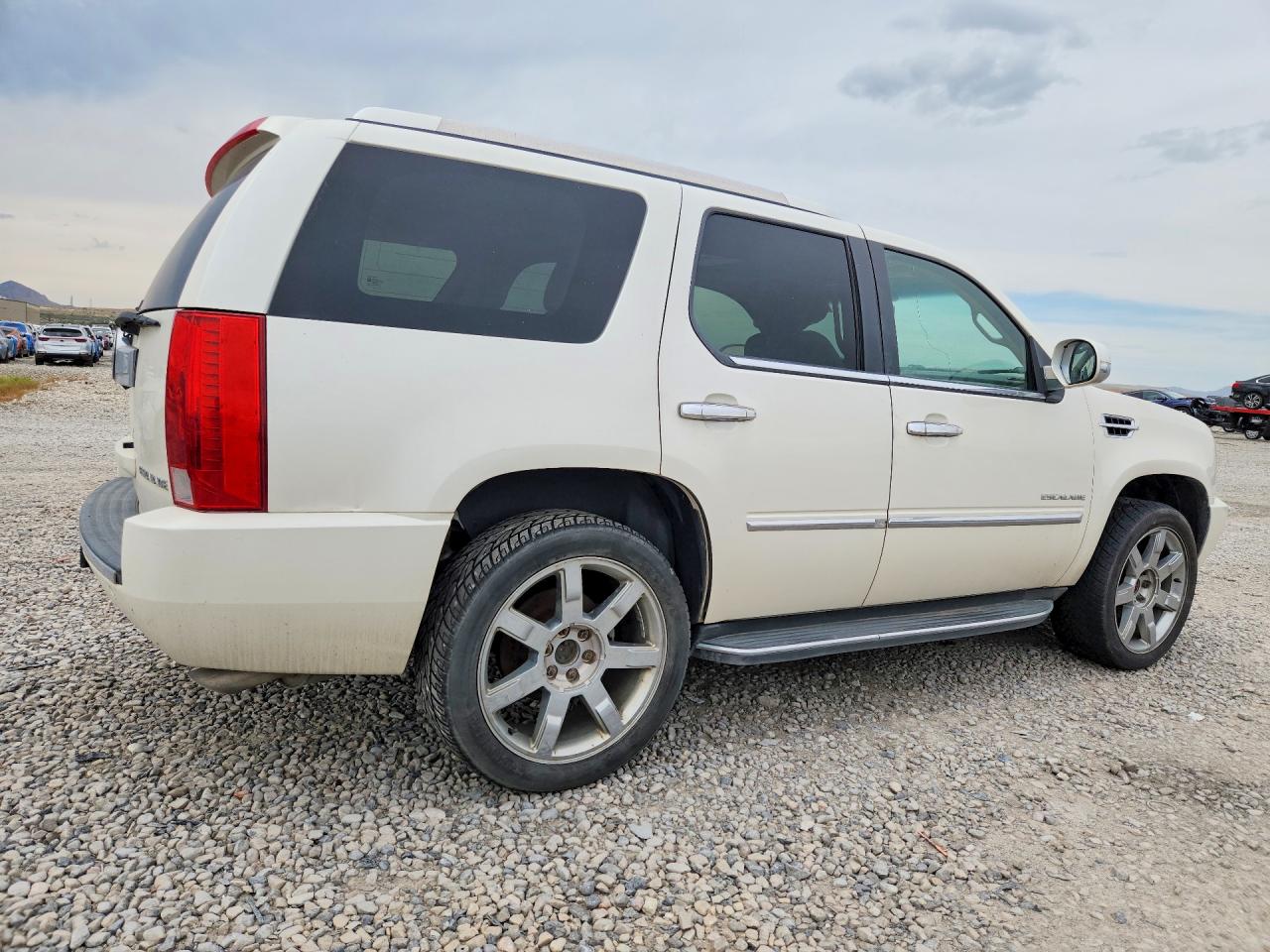 2012 Cadillac Escalade Luxury White vin: 1GYS4BEF3CR142861