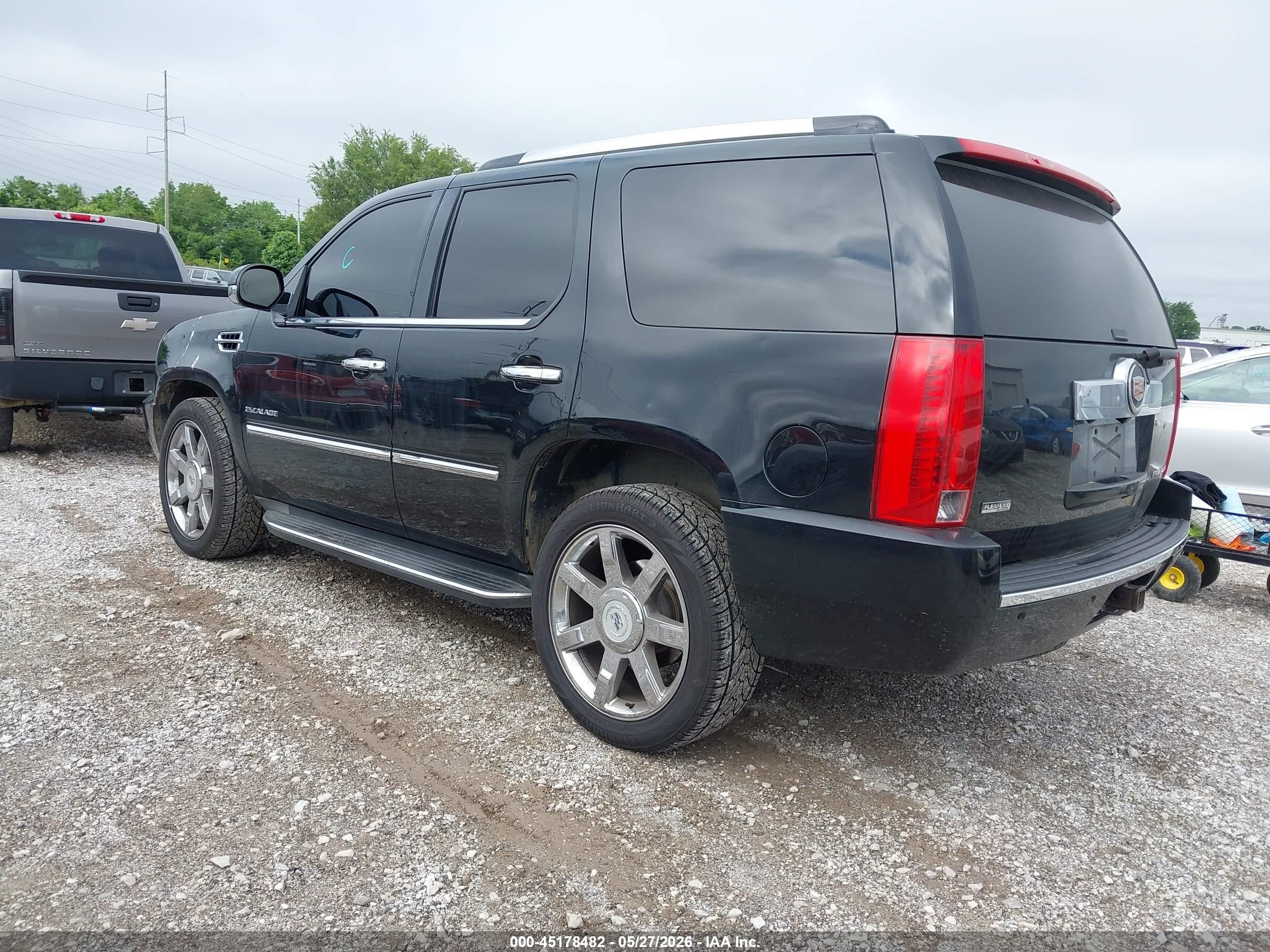 2012 Cadillac Escalade Luxury Black vin: 1GYS4BEF4CR132758